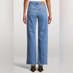 Levi’s Ribcage Straight High-Rise Jeans